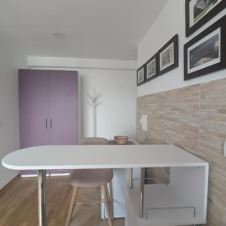 Kraguj 2 クラグイェヴァツ